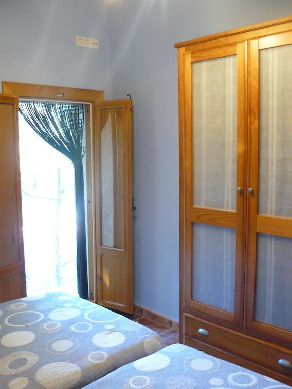 Casa Rural Torre De Campos Guest House Ainzon Room photo